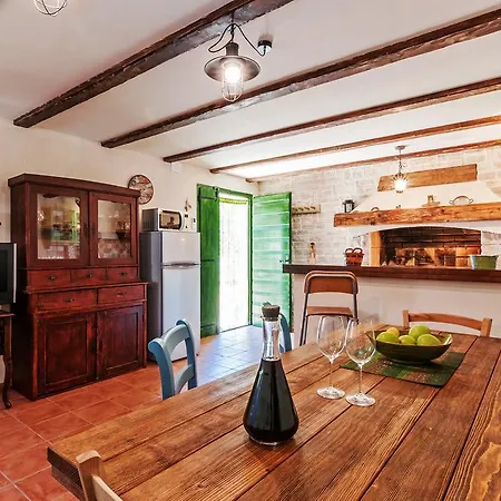 Traditional Rita Holiday home